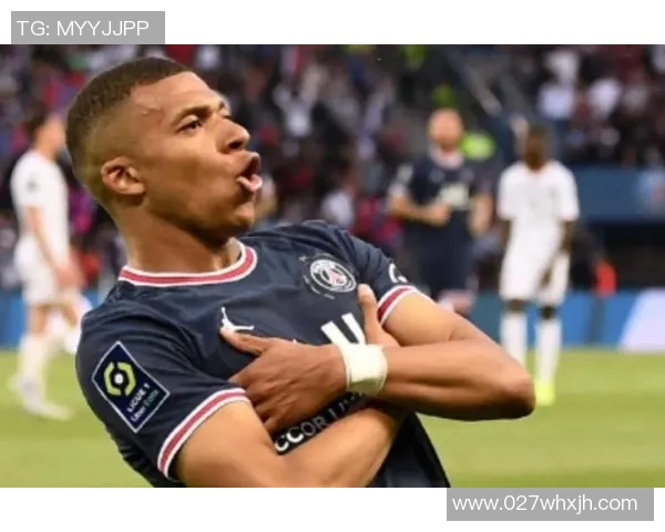 姆巴佩在绿茵场上展现超凡实力高清足球瞬间定格